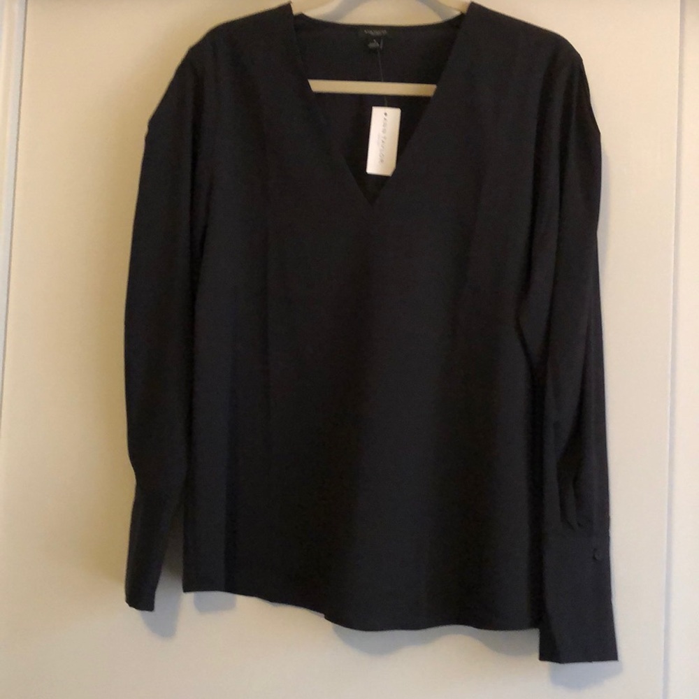 NWT. Black tunic style blouse